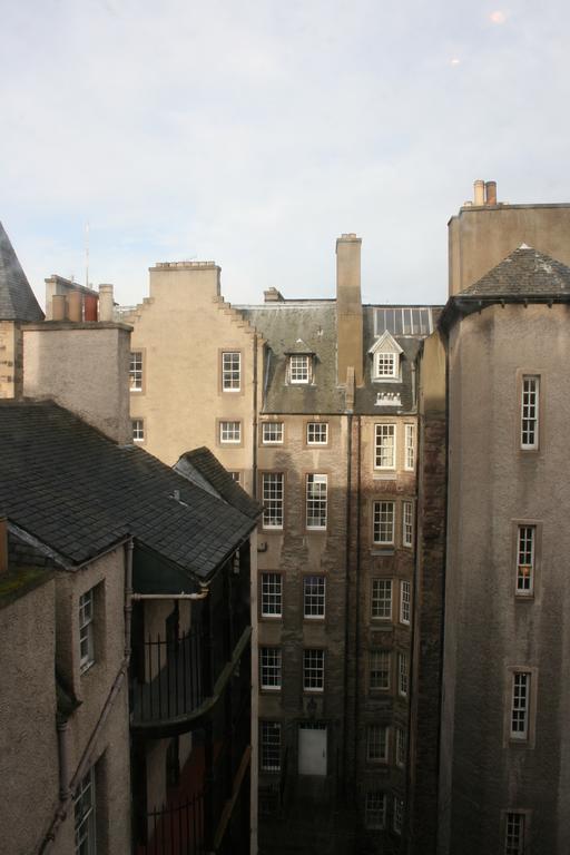 Royal Mile Budget Apartments Edinburgh Exterior photo